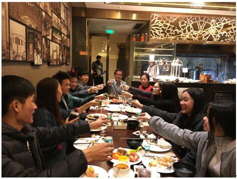 j9.com环保新年聚餐