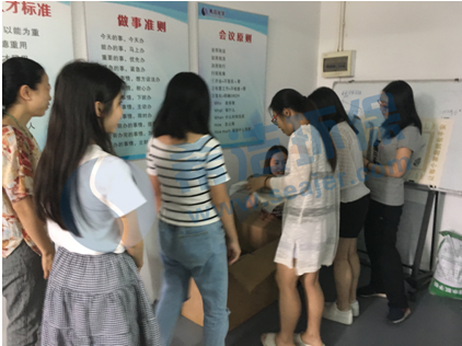 j9.com学派发粽子~